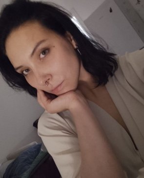 Агата, 24
