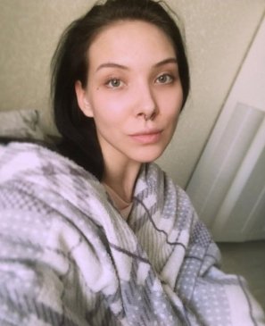 Агата, 24