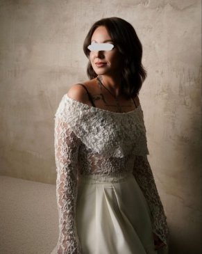 Elen, 26